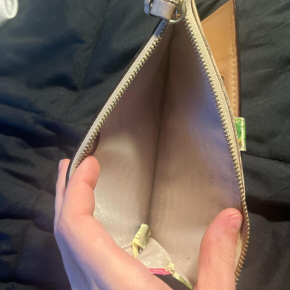 Kate Spade ~ STORYBOOK ~ Bayard Place Karolina Floral Wristlet - Pre-owned - Picture 4 of 4